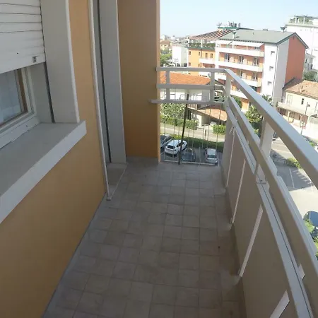 Commerciale Apartment